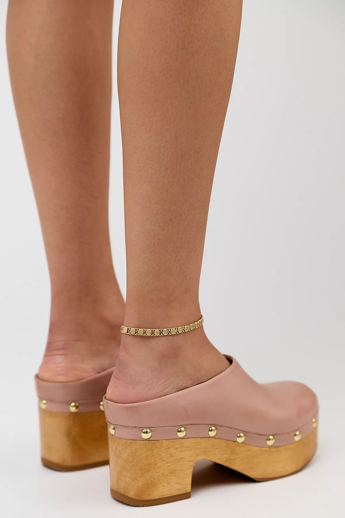 Calli Clogs
