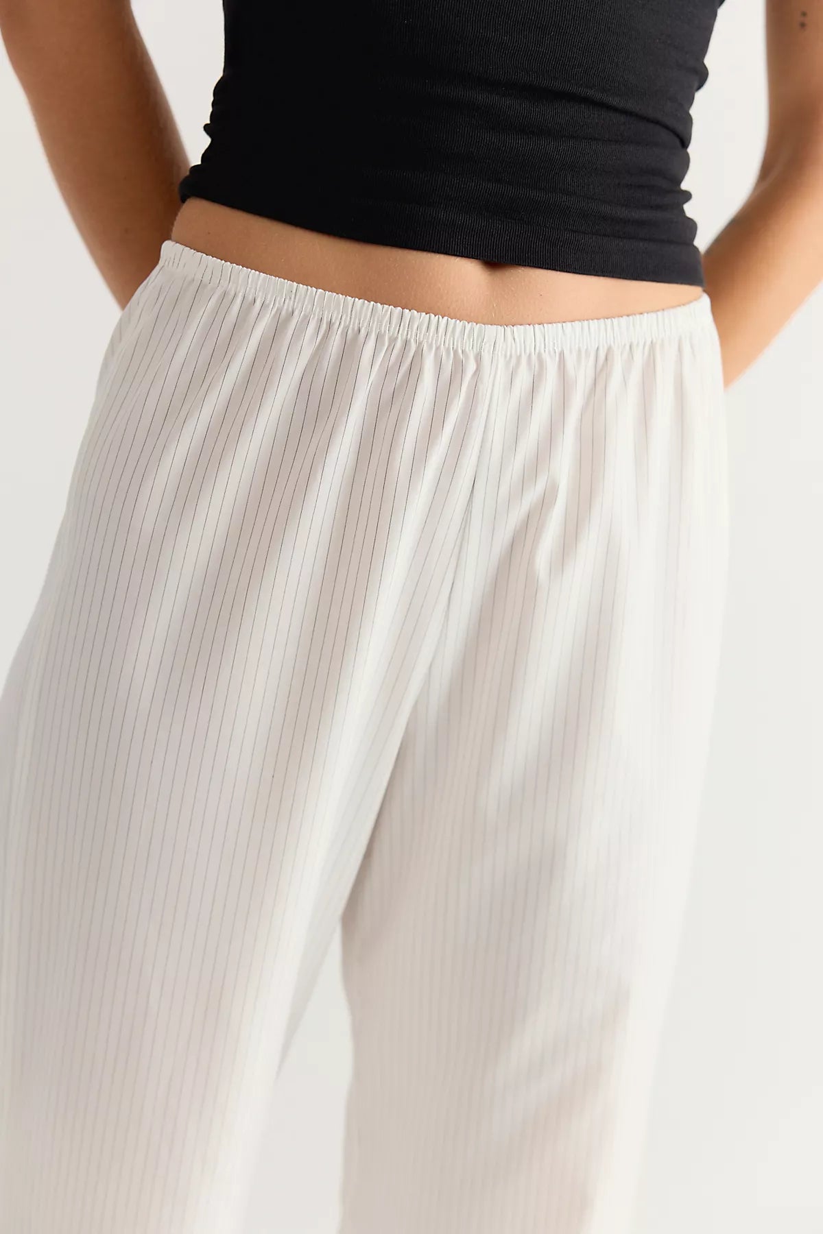 DONNI. Pop Pinstripe Simple Pants