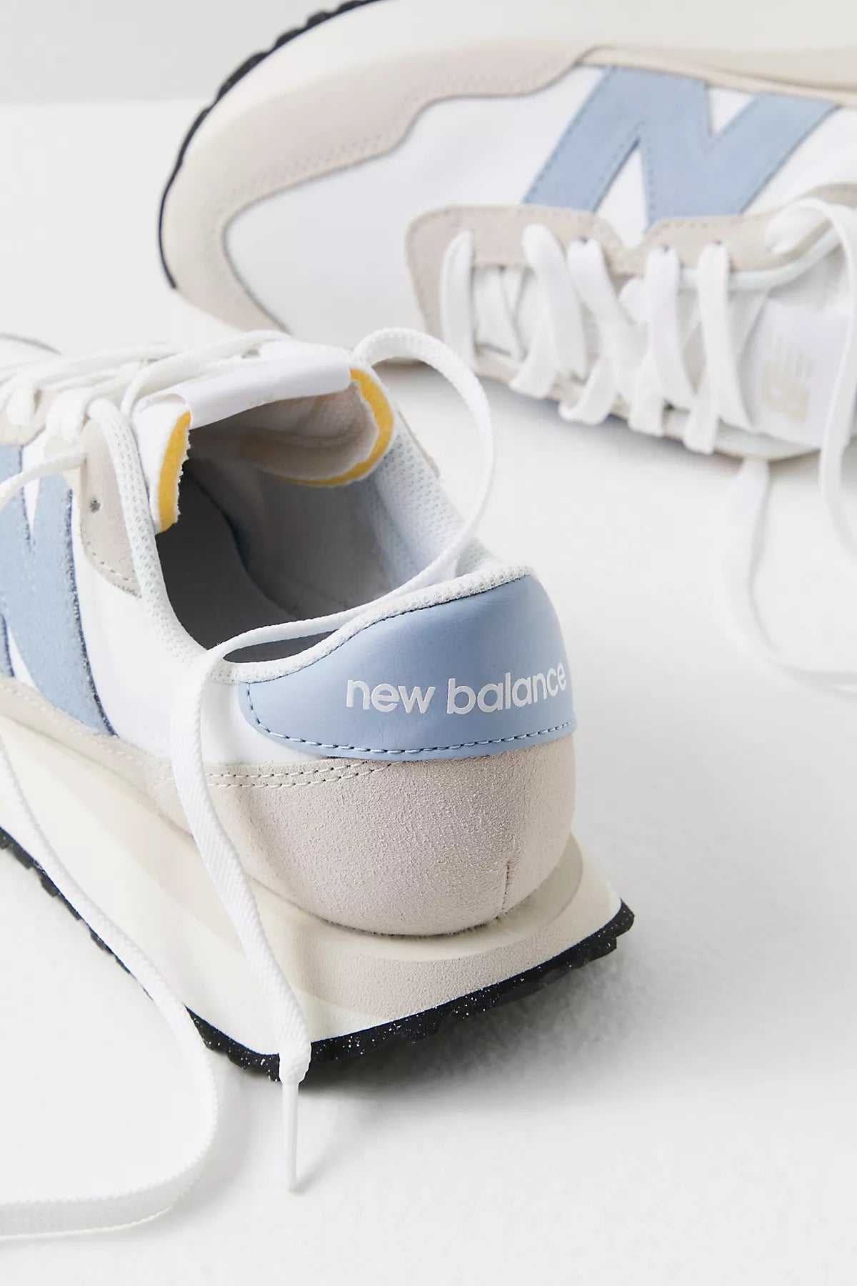 New Balance 237 Sneakers
