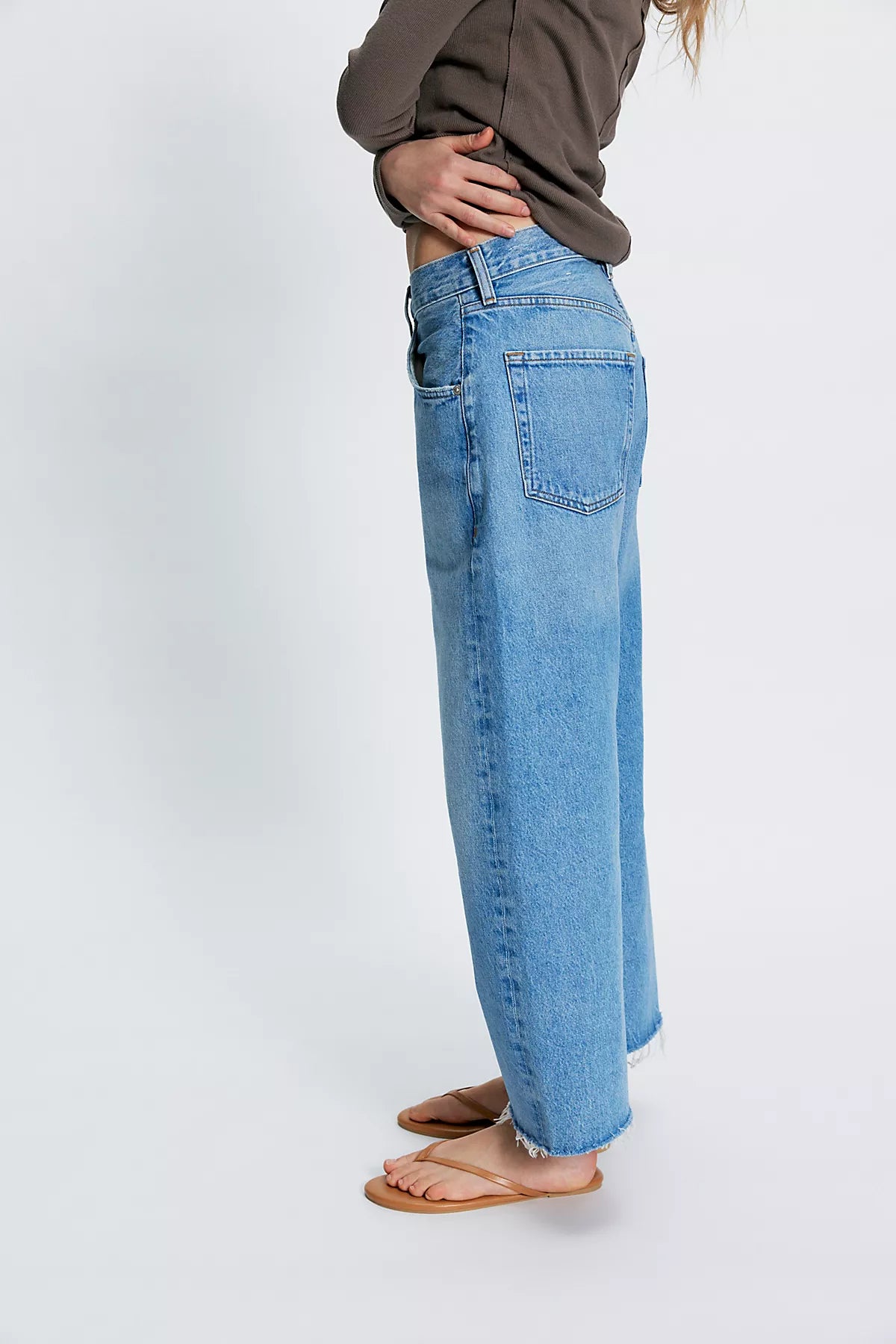 Citizens of Humanity Ayla Raw Hem Crop Jeans