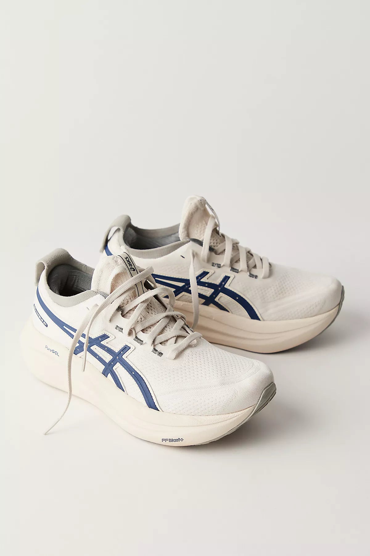 ASICS GEL-NIMBUS 27 Sneakers