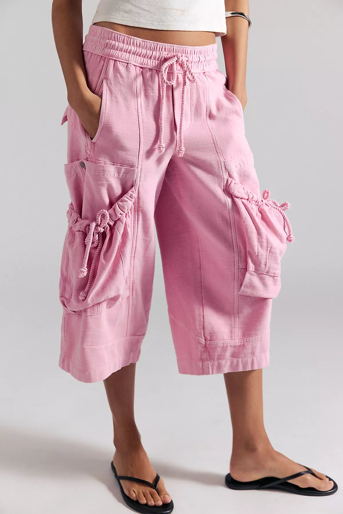 We The Free Ashton Crop Pull-On Cargo Pants