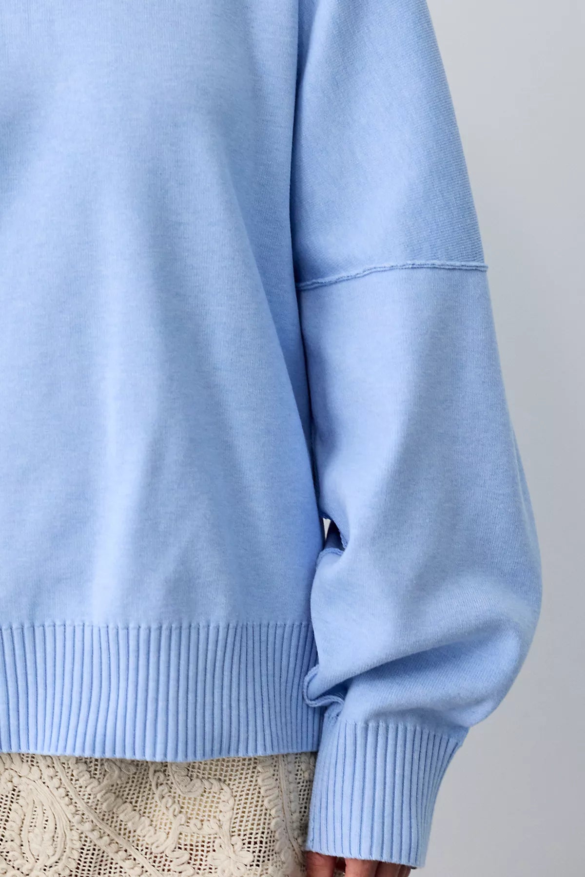 Alma Pullover