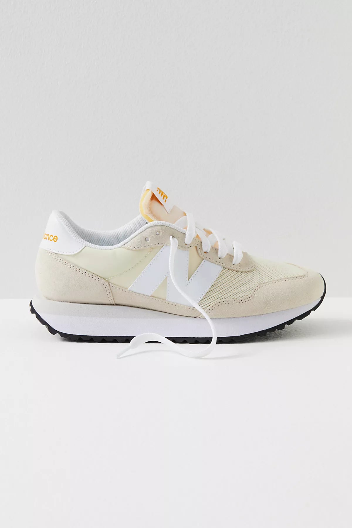 New Balance 237 Sneakers