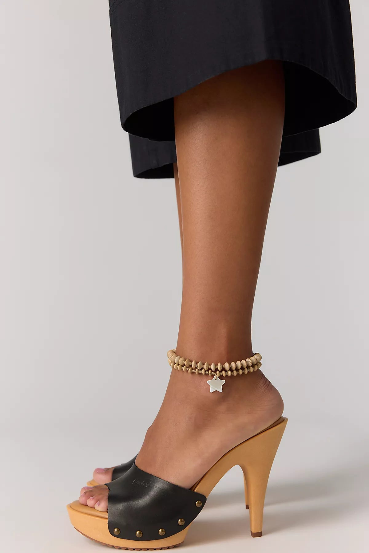 Candie’s Viviana Clogs
