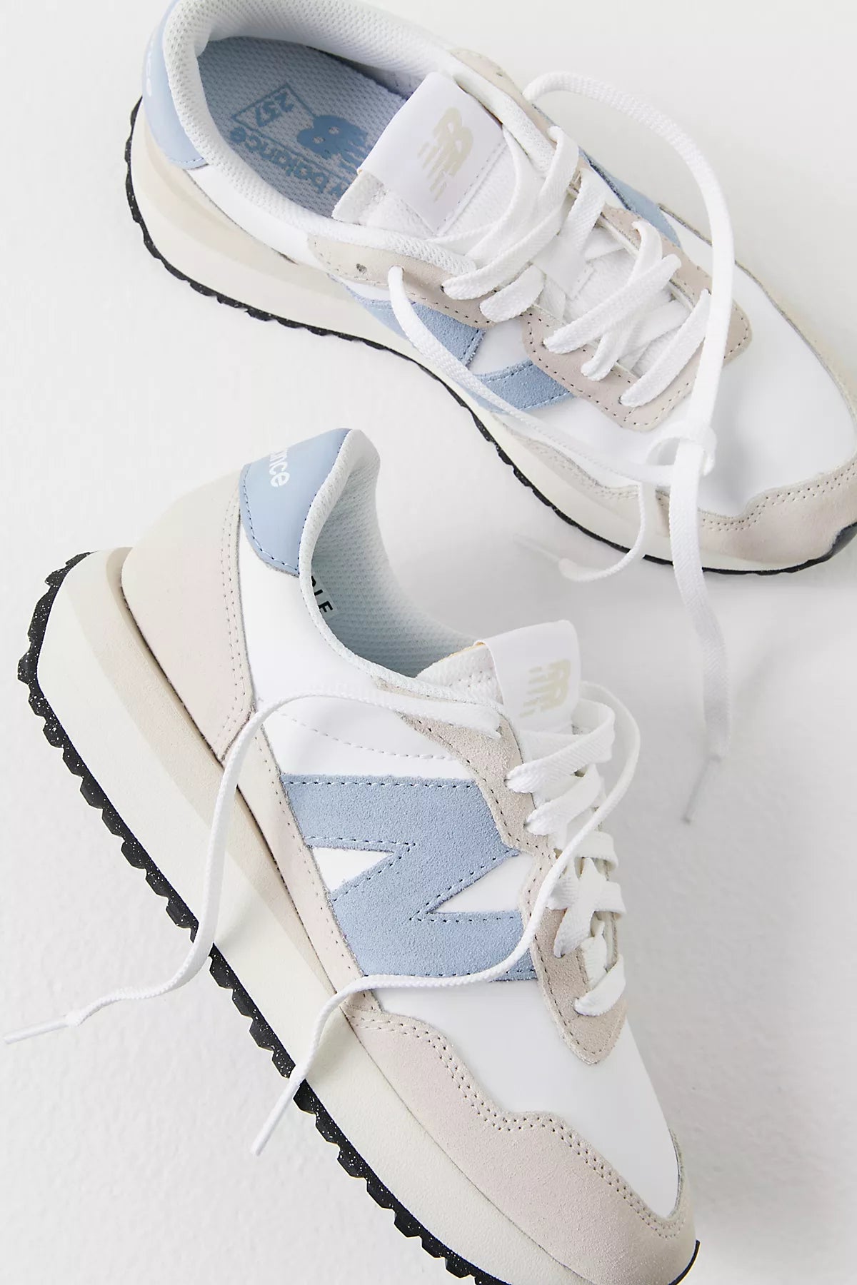 New Balance 237 Sneakers