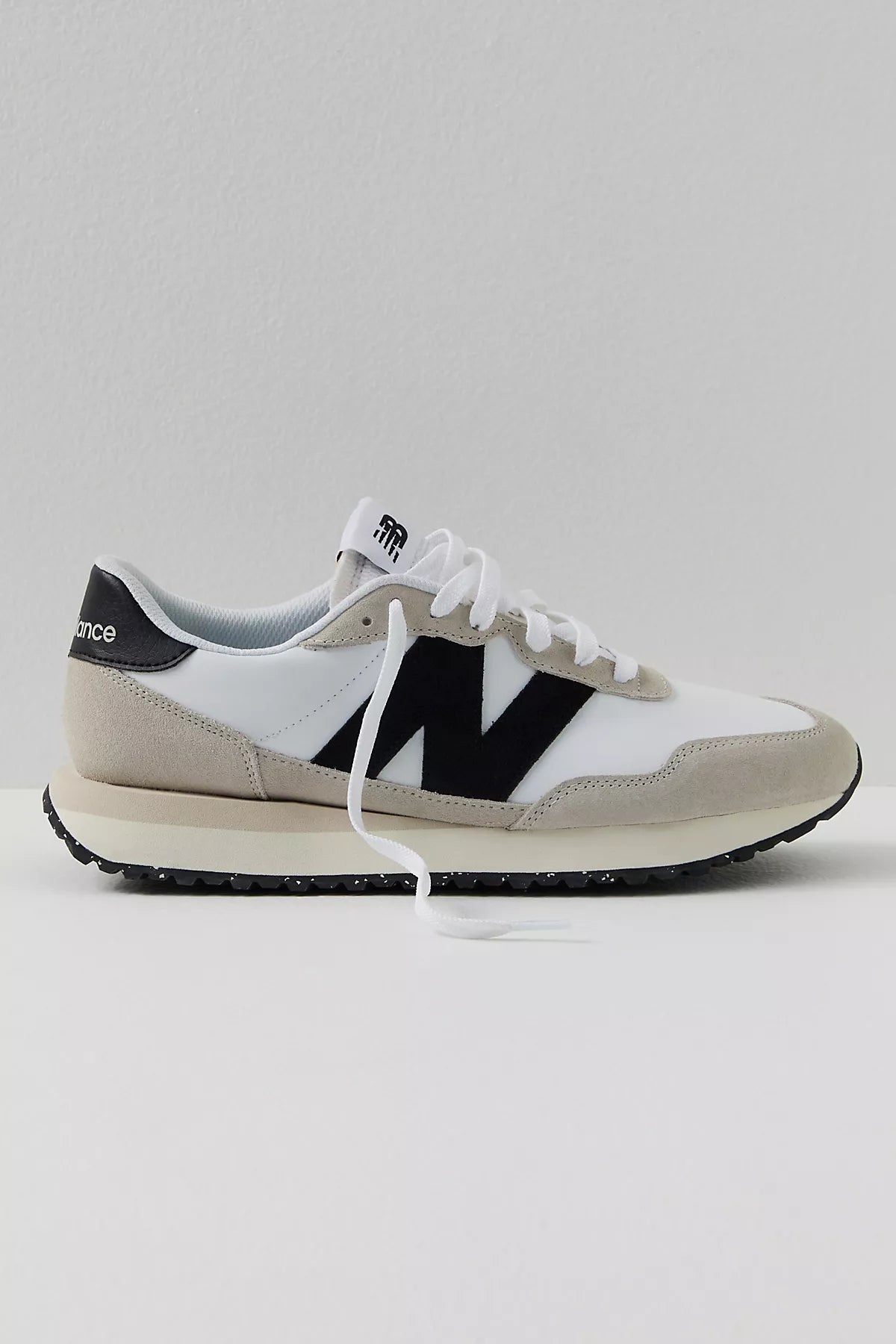 New Balance 237 Sneakers