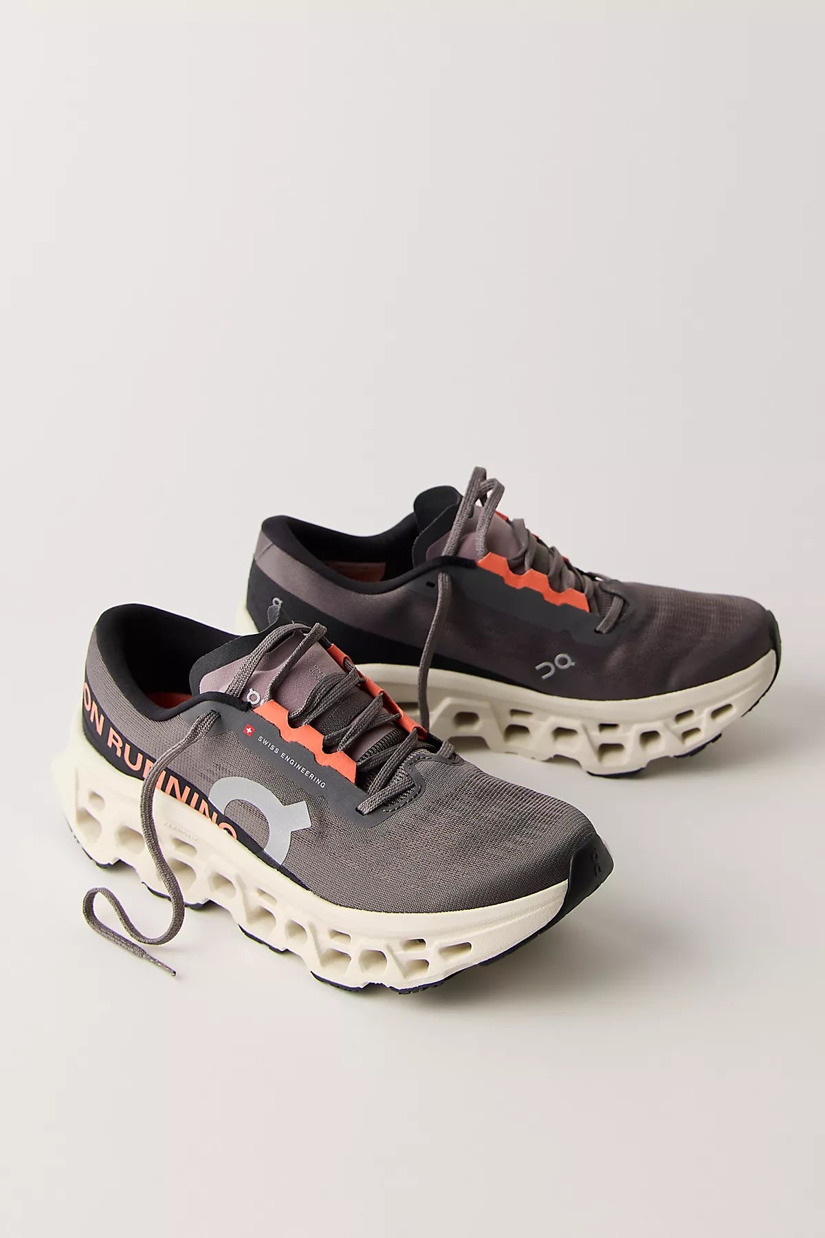 On Cloudmonster 3 Sneakers