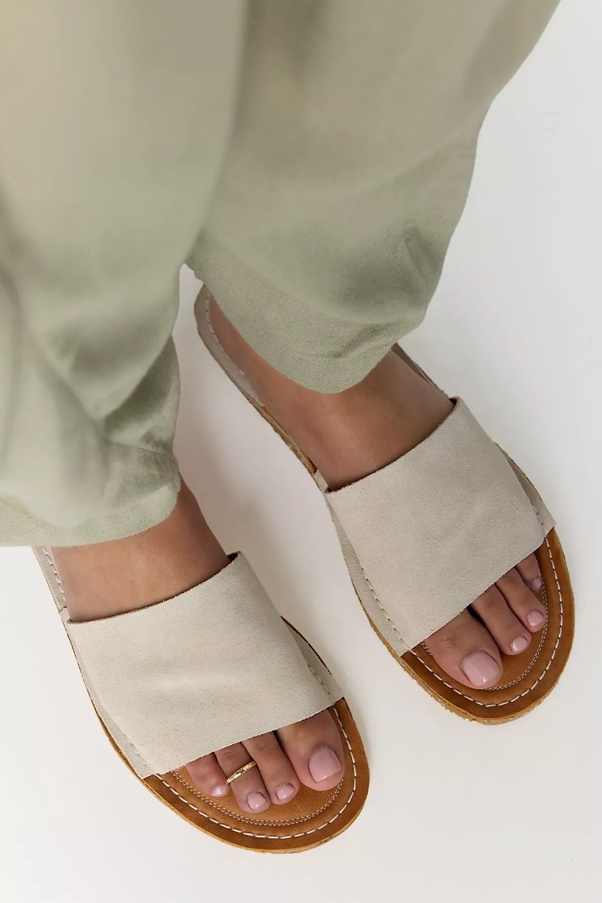 free-est Sunrise Slide Sandals