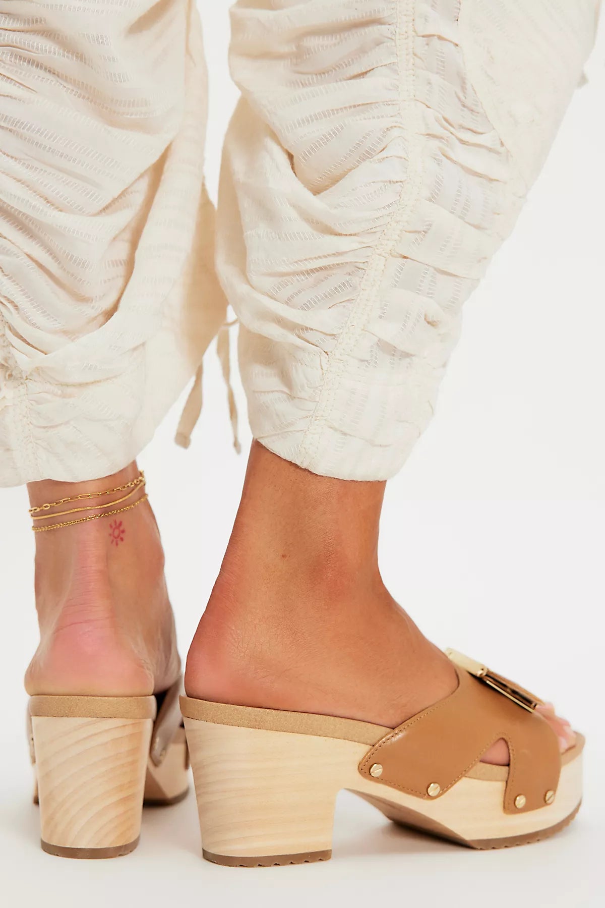 Dr. Scholl’s Original Max Too Platform Clogs