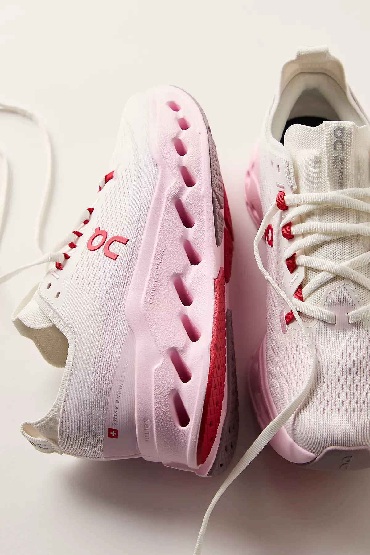 On Cloudsurfer Max Sneakers