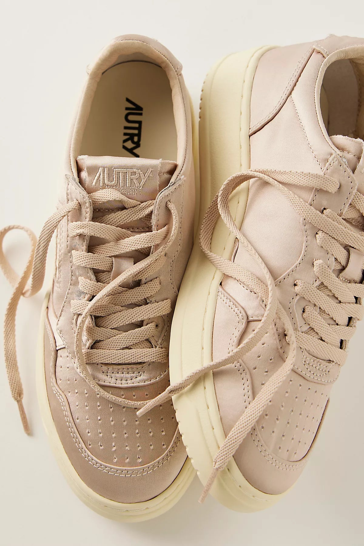 Autry Medalist Satin Low-Top Sneakers