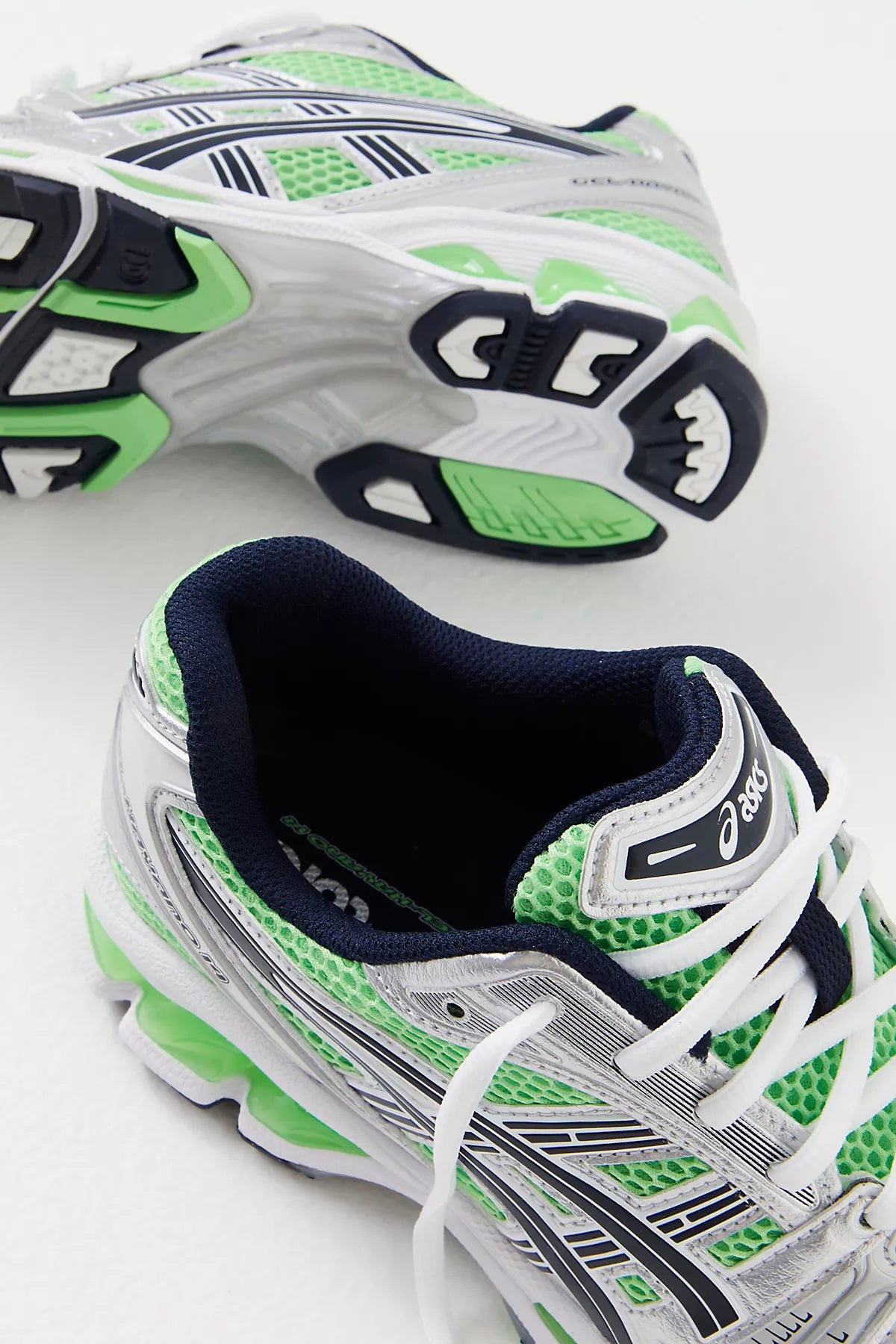 ASICS GEL-KAYANO 14 Sneakers