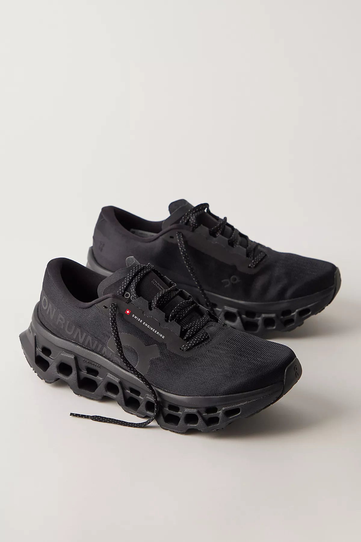 On Cloudmonster 3 Sneakers