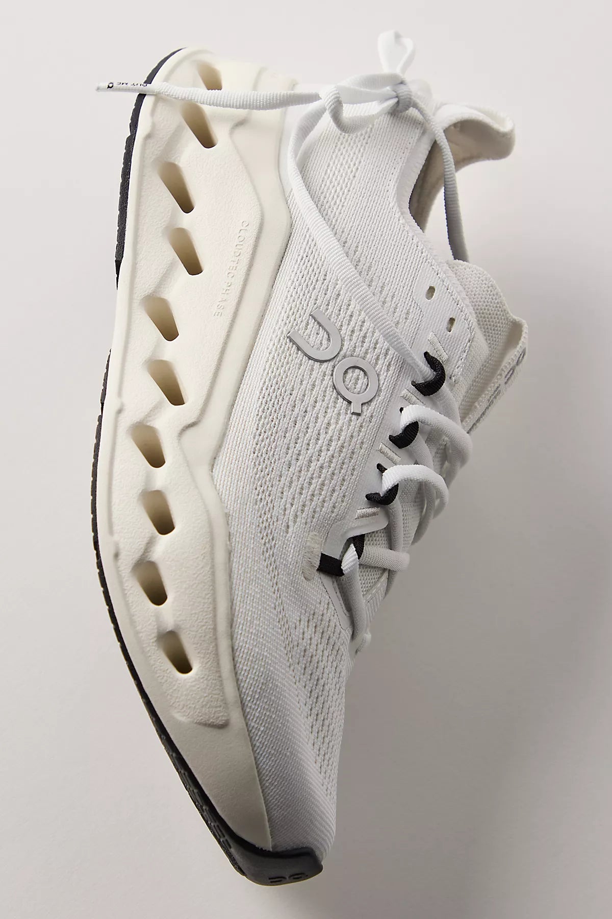 On Cloudsurfer Max Sneakers