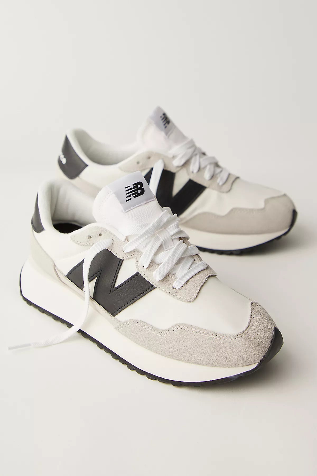 New Balance 237 Sneakers