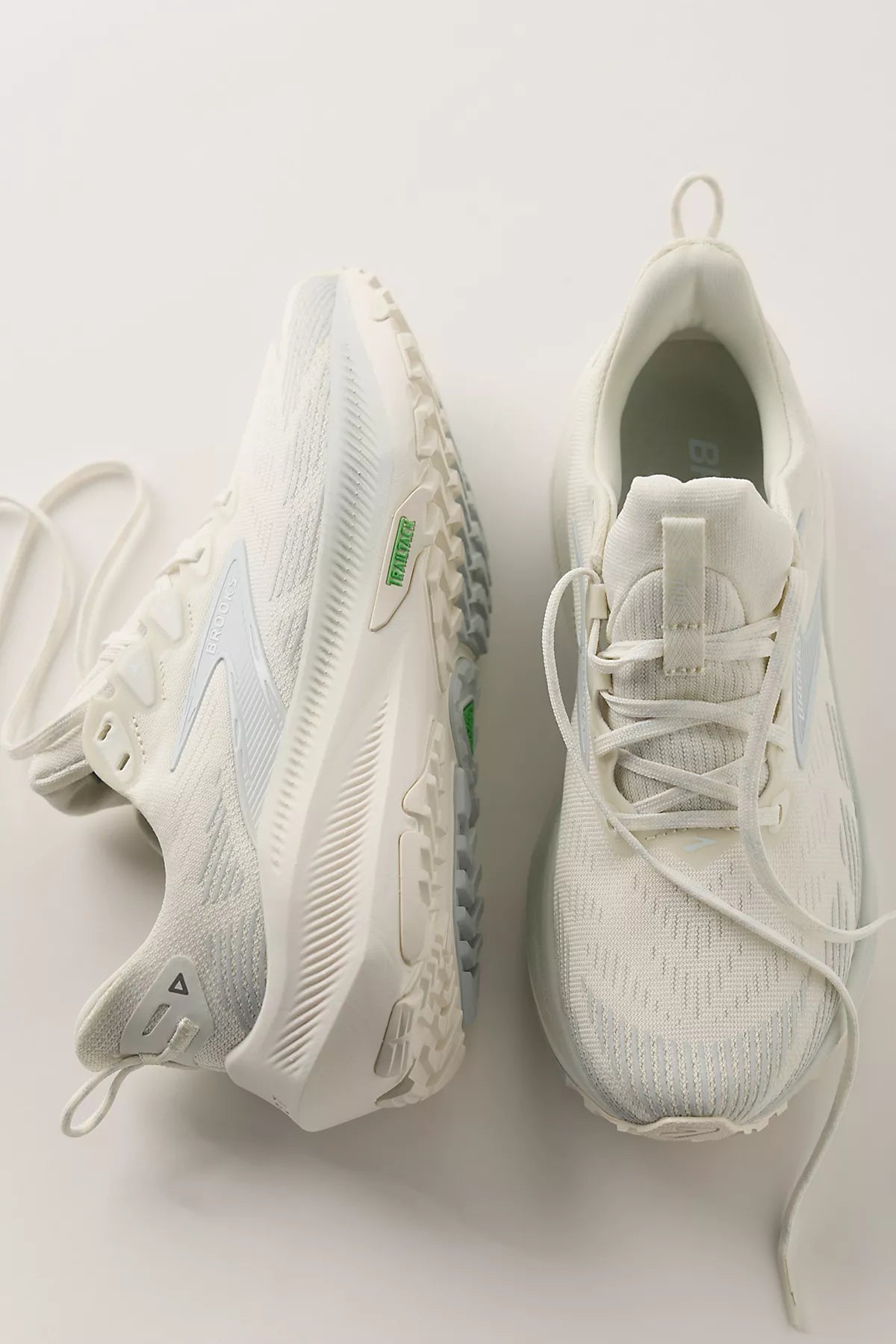 Brooks Ghost Trail Sneakers