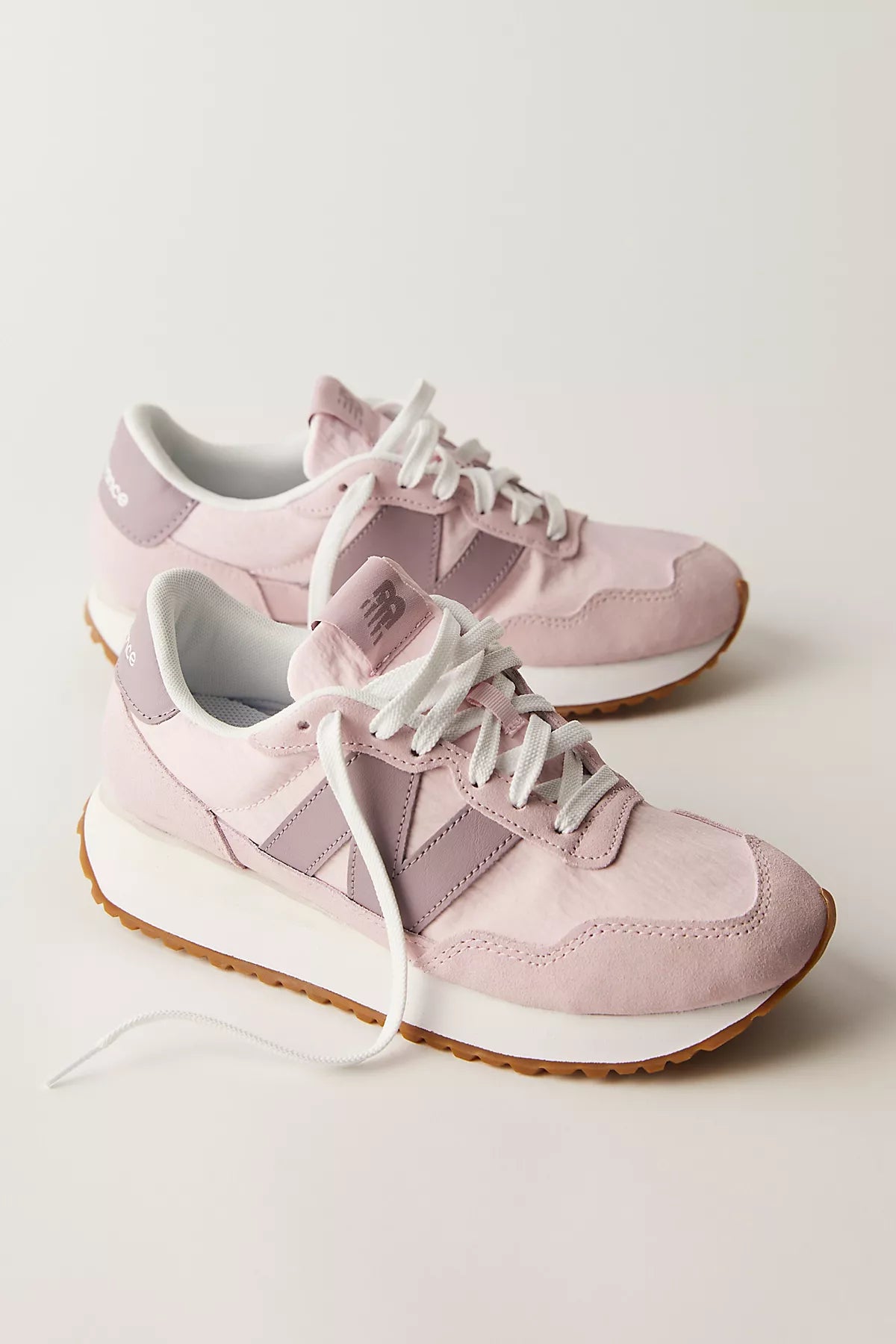 New Balance 237 Sneakers