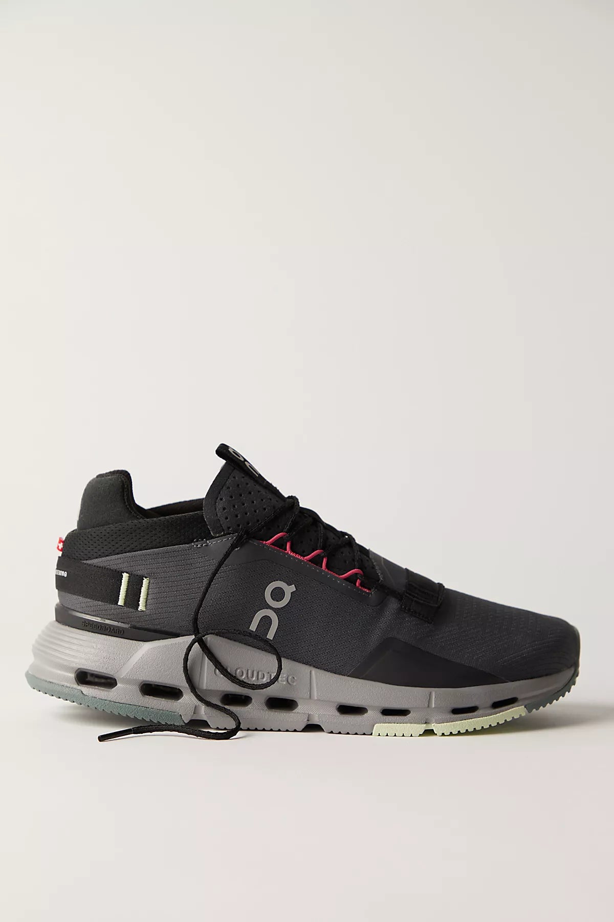On Cloudnova 2 Sneakers