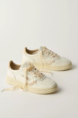 Autry Medalist Lace Low-Top Sneakers