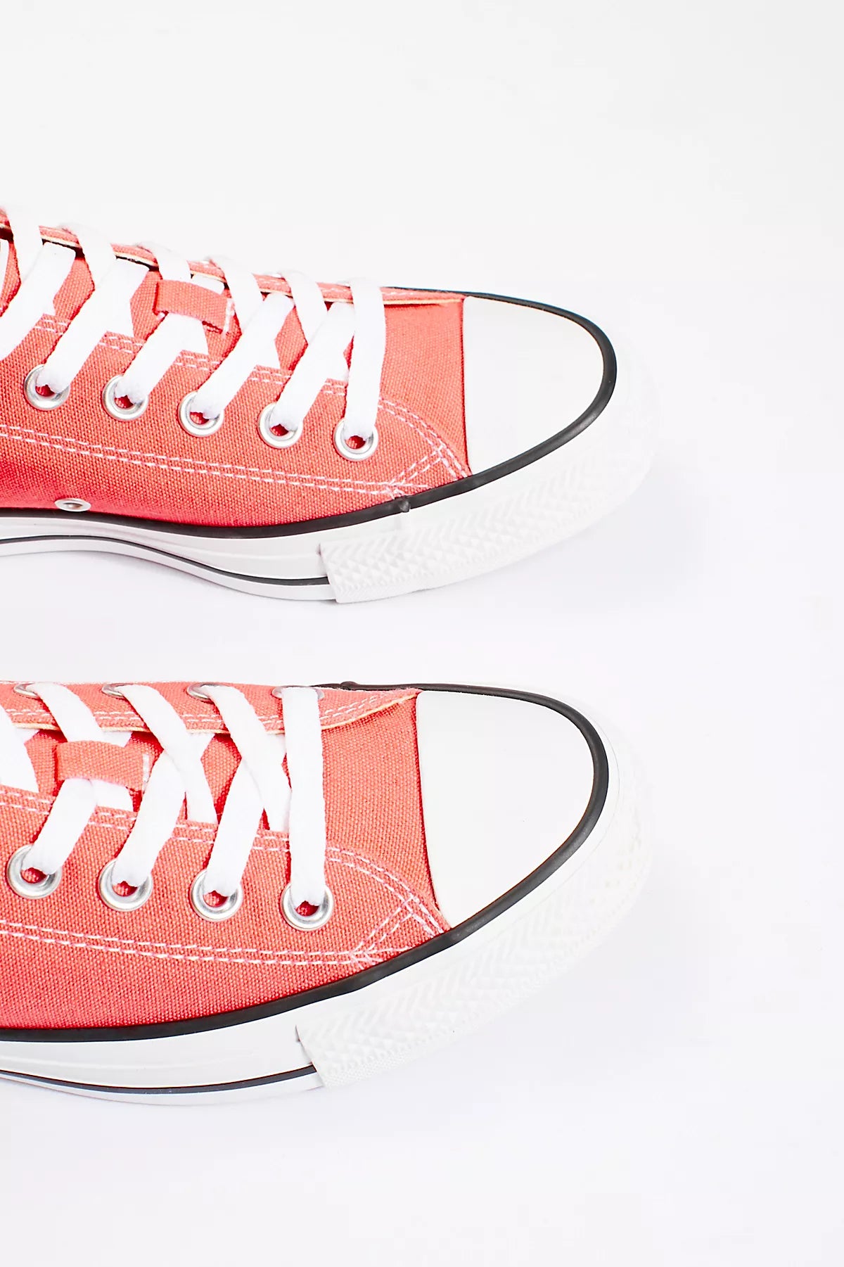 Chuck Taylor All Star Low-Top Converse Sneakers