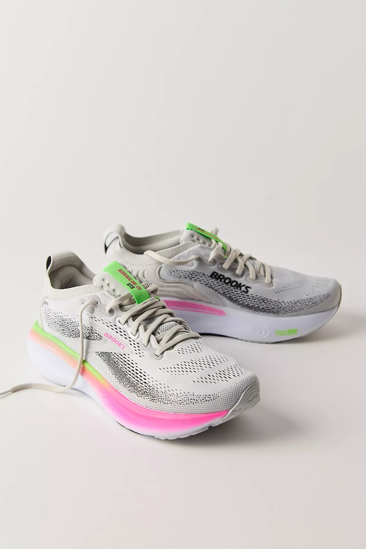 Brooks Adrenaline GTS 25 Sneakers