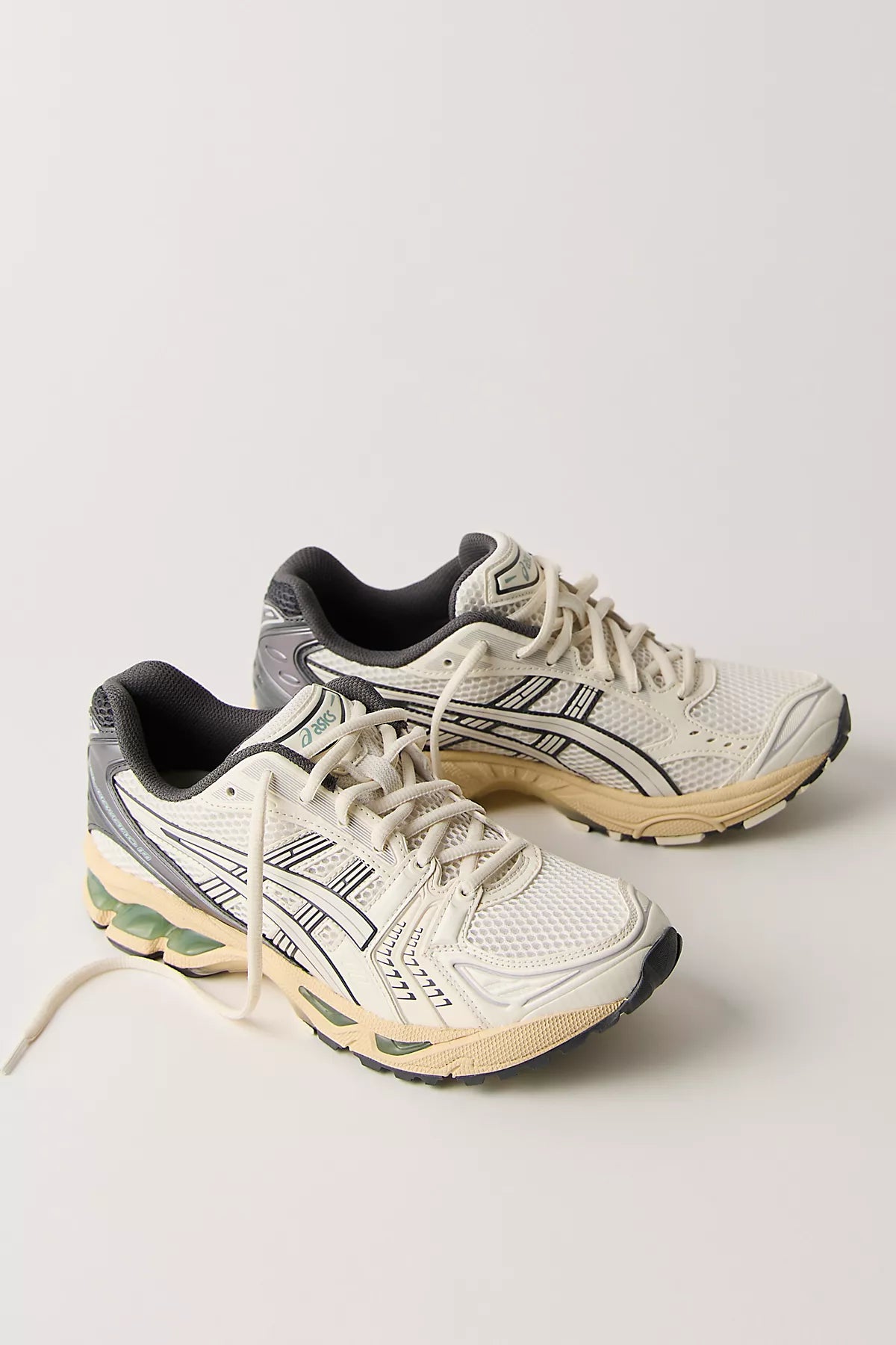 ASICS GEL-KAYANO 14 Sneakers